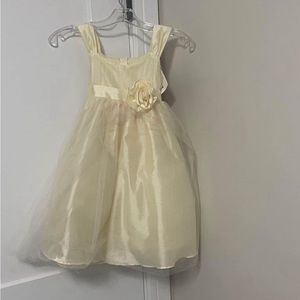 Flower girl dress